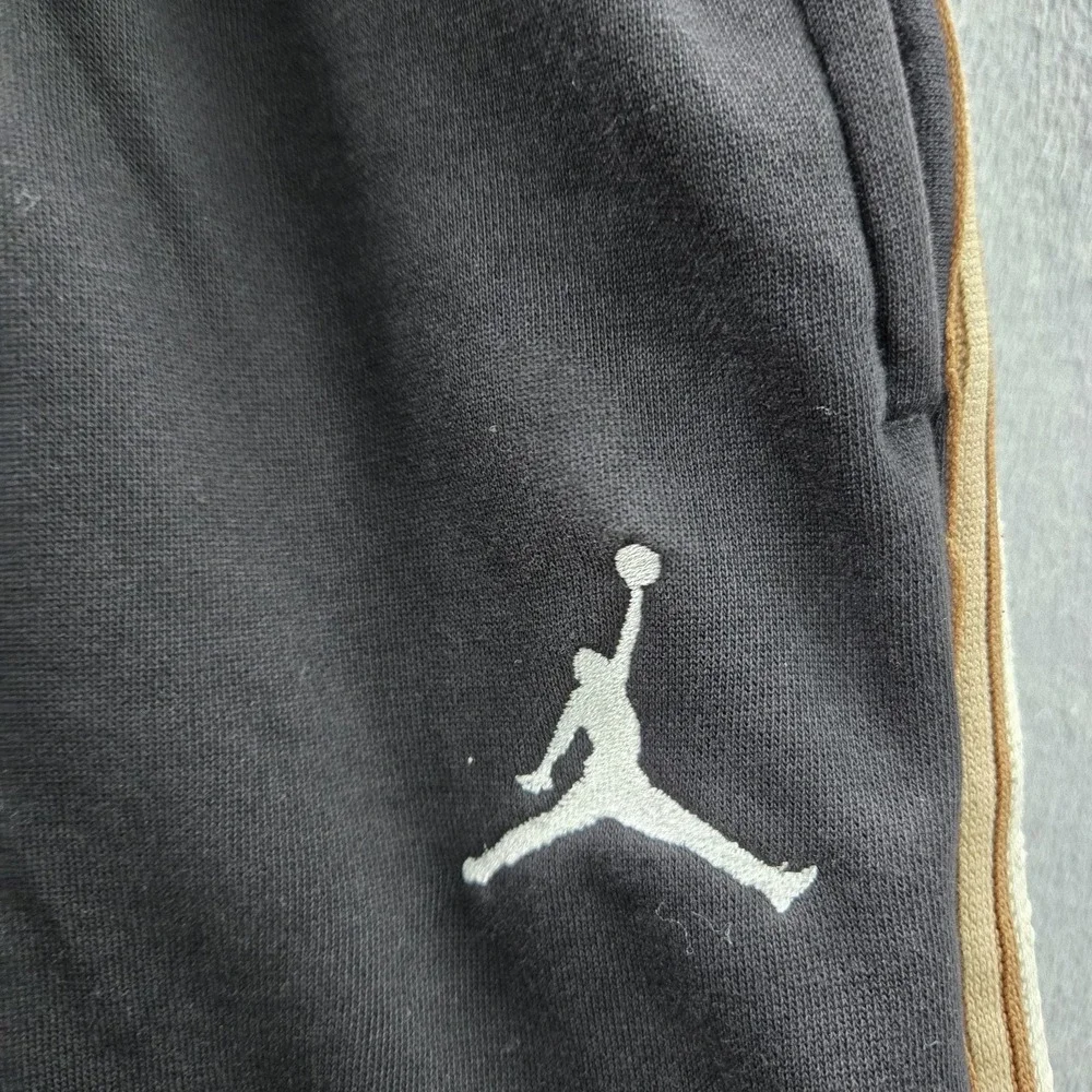 Jordan Boys Pants XL Black Jogger Flight Jumpman Logo Striped‎ 25